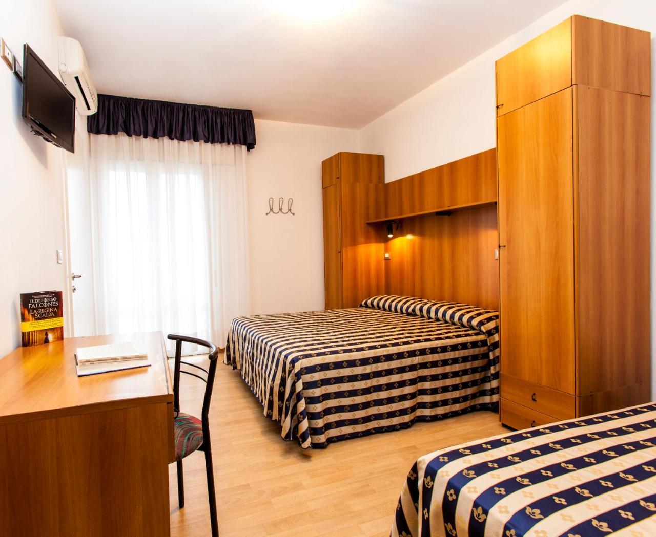 Hotel Arizona Lido di Jesolo Exterior photo